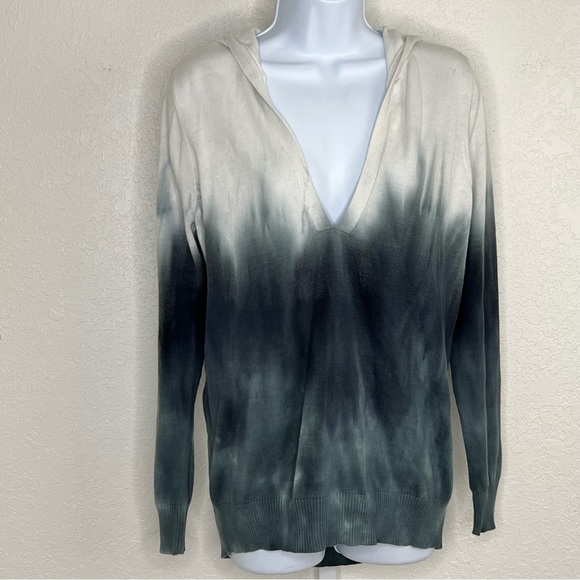 Chaser Tops - Chaser Tie‎ Dye Hoodie, Blues, deep V, Knit fabric, Medium